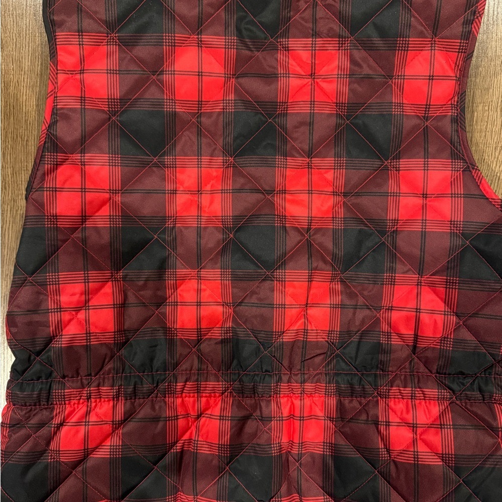 St. John's Bay Women's Women's Red Black Plaid Quilted Full Zip Vest Size Large - Picture 2 of 3